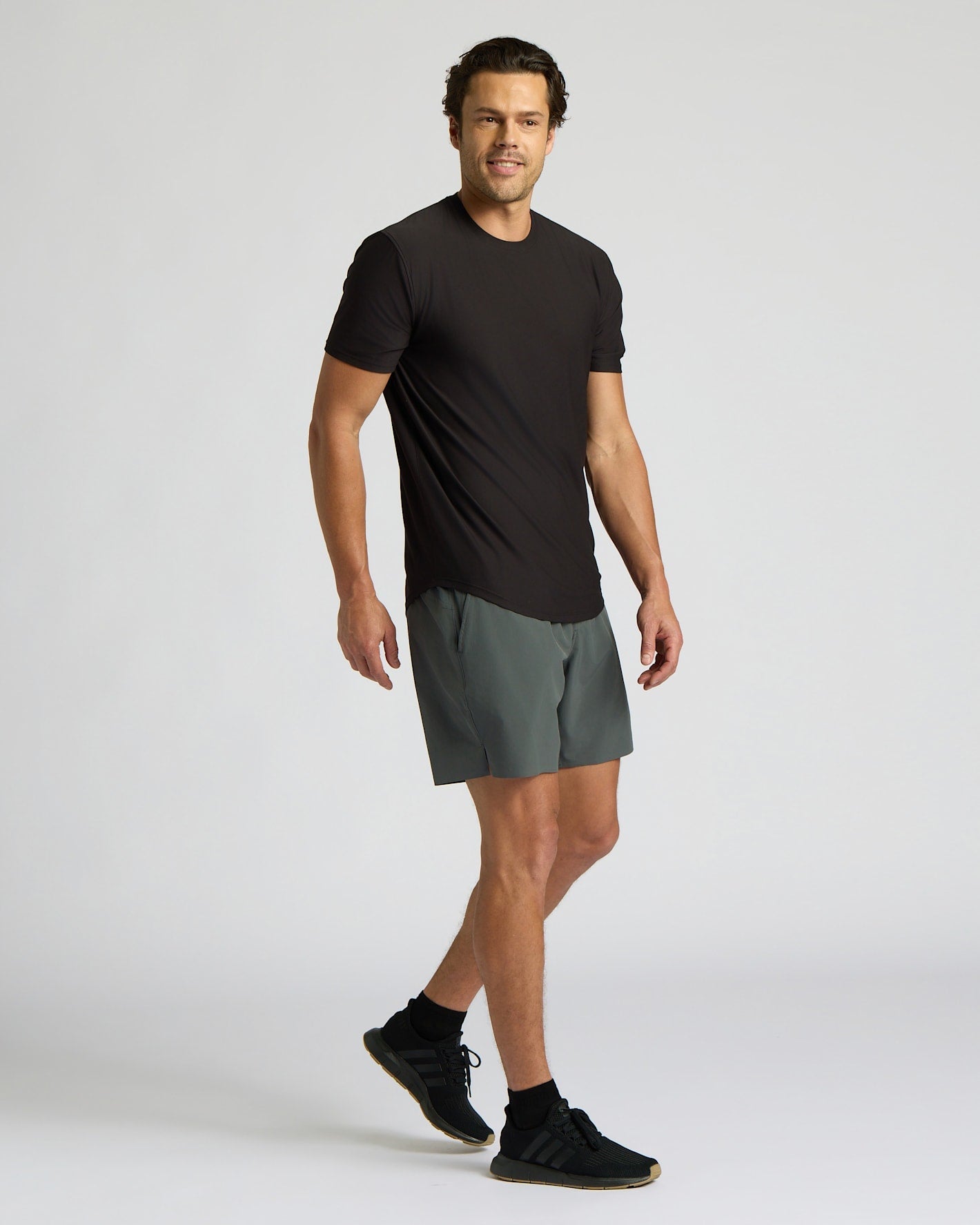 All Black Active Curved Hem Crew 3-Pack